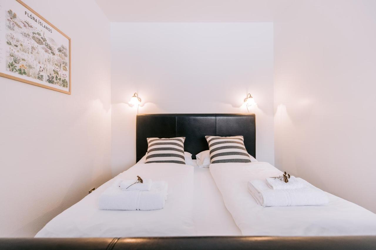Elda Guesthouse Міватн Екстер'єр фото