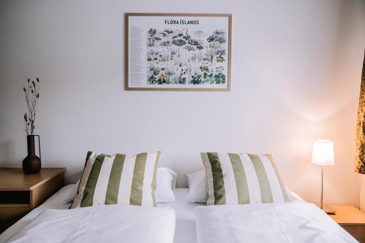 Elda Guesthouse Міватн Екстер'єр фото