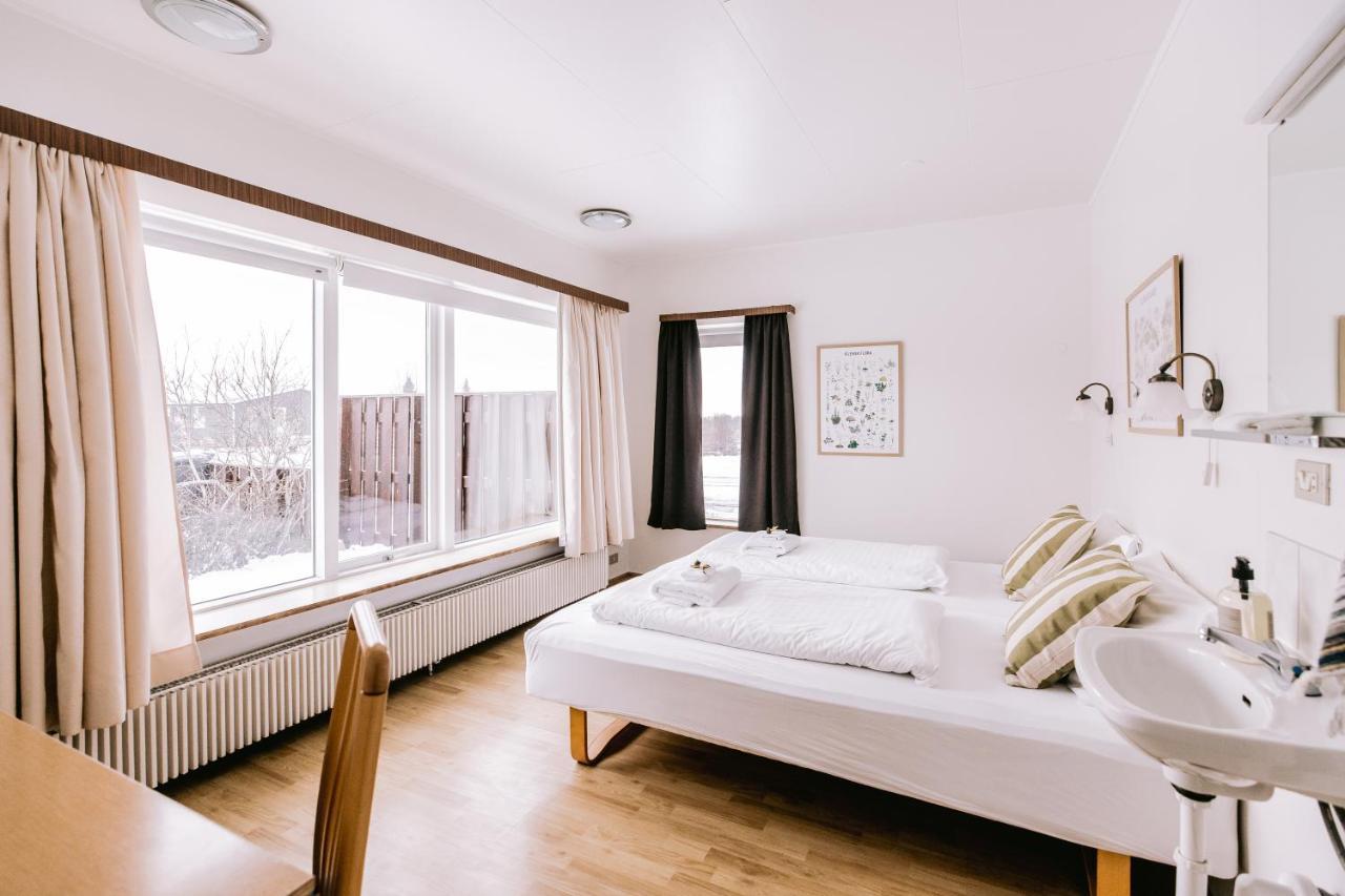 Elda Guesthouse Міватн Екстер'єр фото