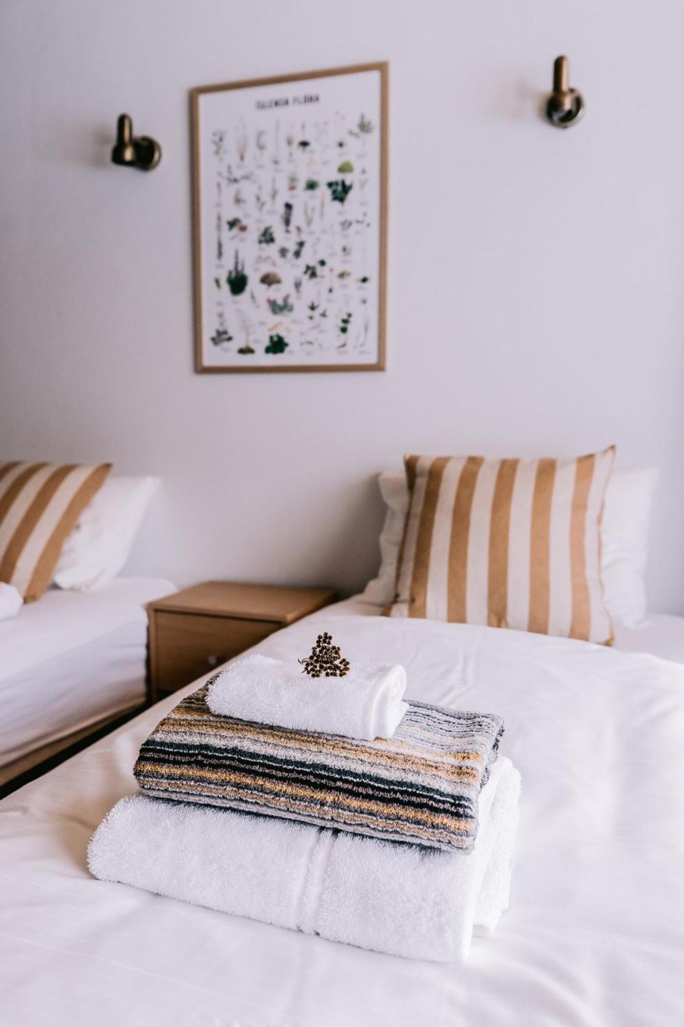 Elda Guesthouse Міватн Екстер'єр фото