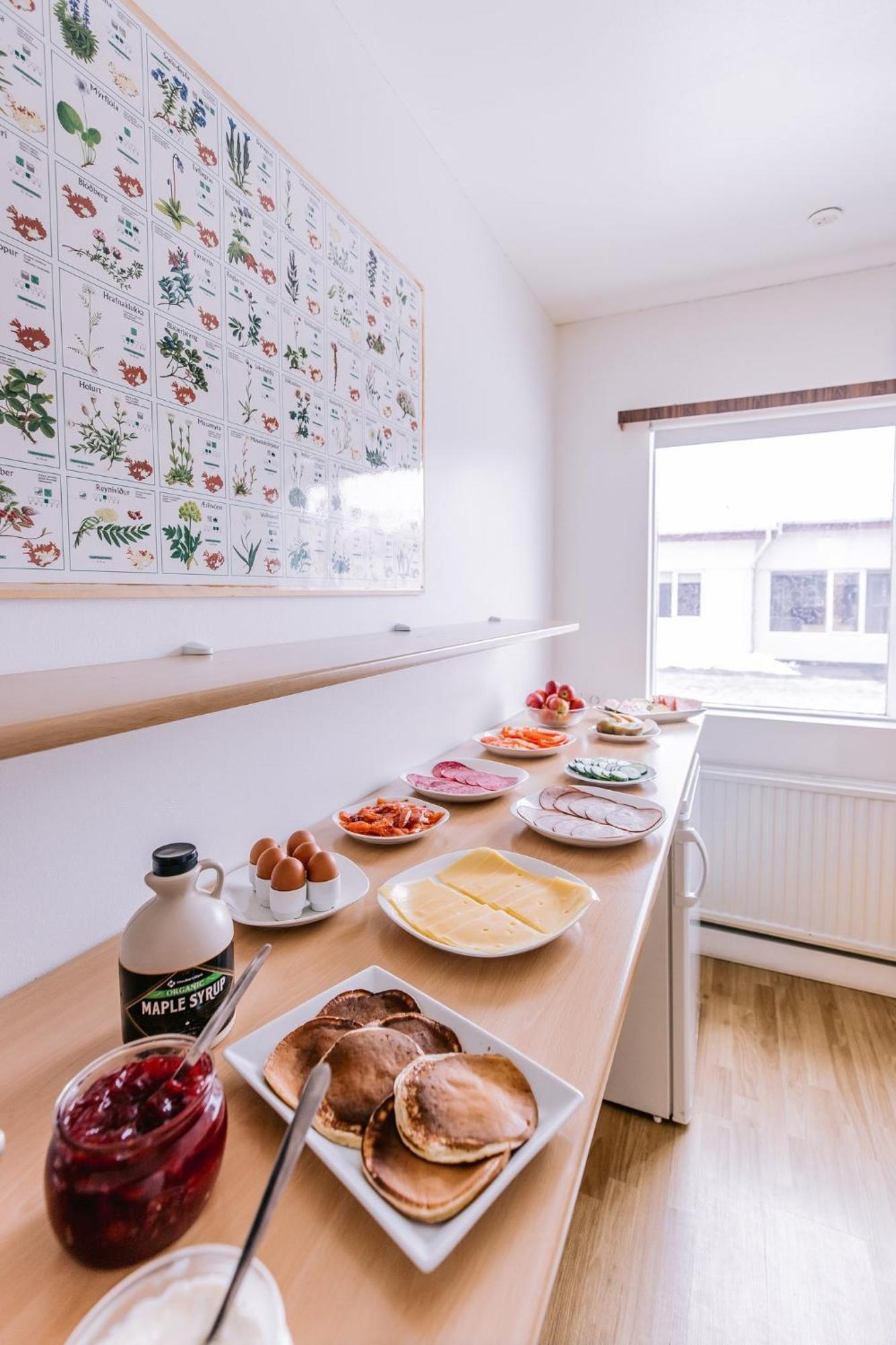 Elda Guesthouse Міватн Екстер'єр фото